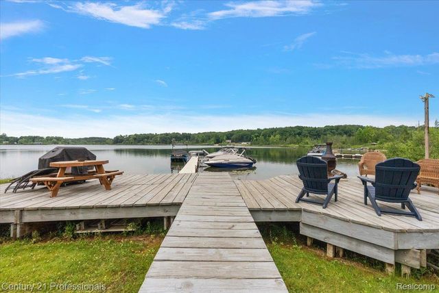 9867 Rainbow Ridge Drive, Prairie Ronde Township, MI 49087