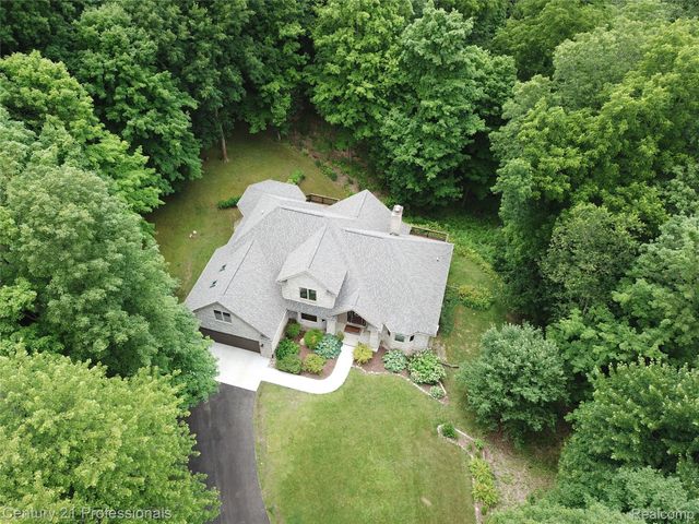9867 Rainbow Ridge Drive, Prairie Ronde Township, MI 49087