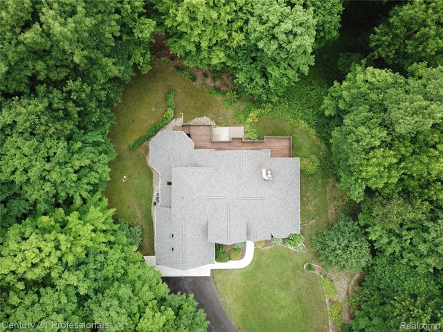 9867 Rainbow Ridge Drive, Prairie Ronde Township, MI 49087