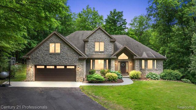 9867 Rainbow Ridge Drive, Prairie Ronde Township, MI 49087