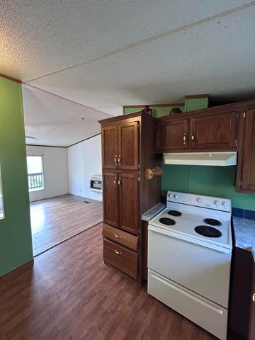 4028 KY-225, Artemus, KY 40903