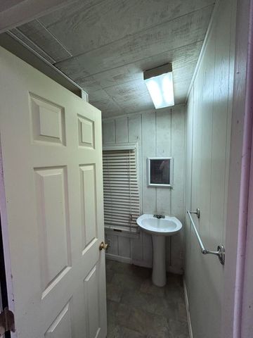 4028 KY-225, Artemus, KY 40903