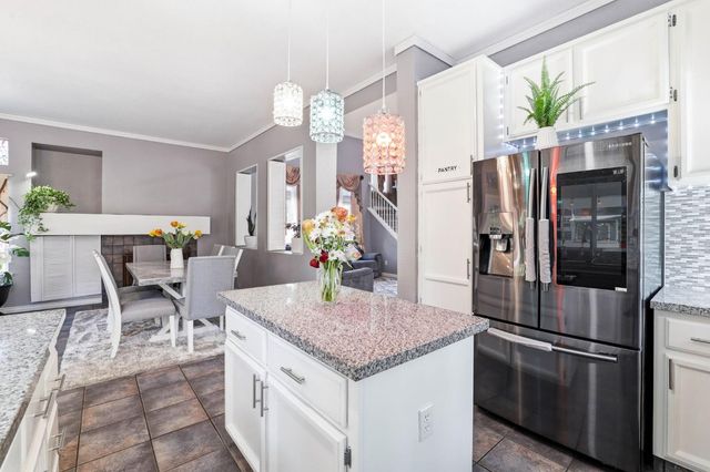 8024 Bridgeburn Ct, Elk Grove, CA 95758
