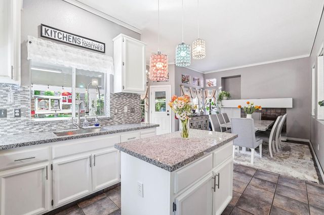 8024 Bridgeburn Ct, Elk Grove, CA 95758