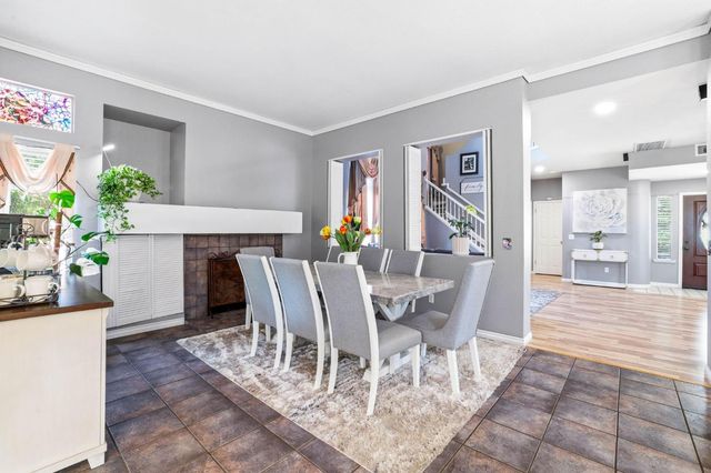8024 Bridgeburn Ct, Elk Grove, CA 95758