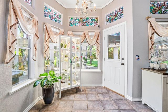 8024 Bridgeburn Ct, Elk Grove, CA 95758