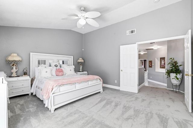 8024 Bridgeburn Ct, Elk Grove, CA 95758