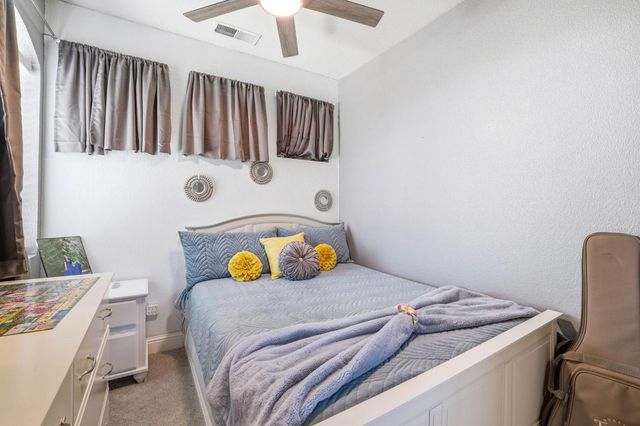 8024 Bridgeburn Ct, Elk Grove, CA 95758
