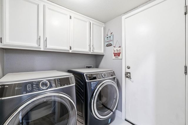 8024 Bridgeburn Ct, Elk Grove, CA 95758