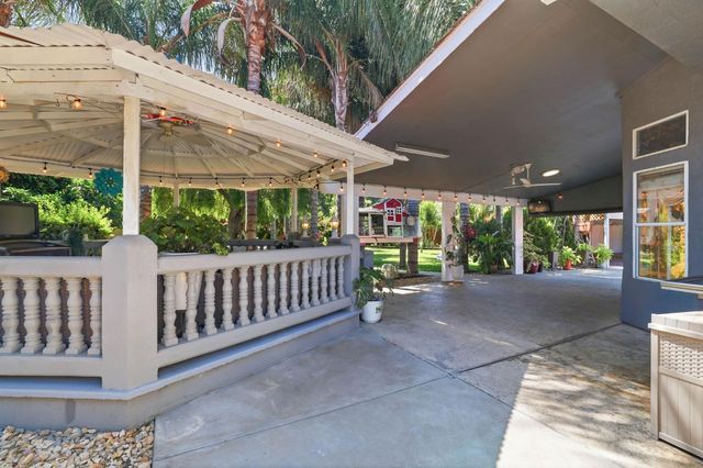 8024 Bridgeburn Ct, Elk Grove, CA 95758