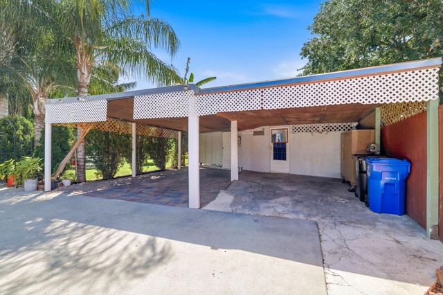 8024 Bridgeburn Ct, Elk Grove, CA 95758