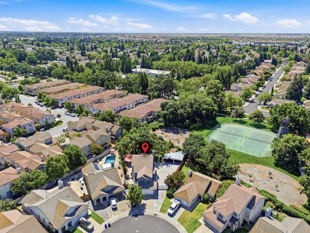 8024 Bridgeburn Ct, Elk Grove, CA 95758