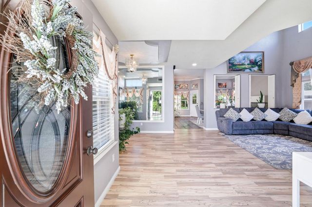 8024 Bridgeburn Ct, Elk Grove, CA 95758
