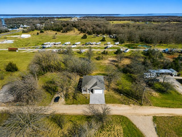 202 Dover Drive, West Tawakoni, TX 75474