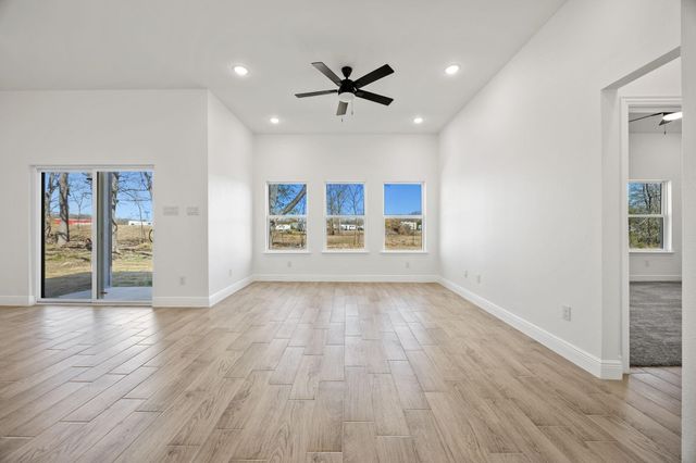 202 Dover Drive, West Tawakoni, TX 75474
