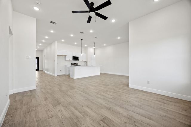 202 Dover Drive, West Tawakoni, TX 75474