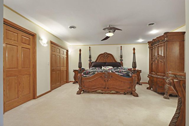 740 S Cosgwell DRIVE, Silver Lake, WI 53170