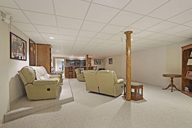 740 S Cosgwell DRIVE, Silver Lake, WI 53170