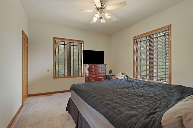 740 S Cosgwell DRIVE, Silver Lake, WI 53170