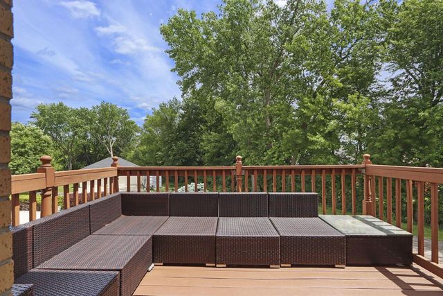 740 S Cosgwell DRIVE, Silver Lake, WI 53170