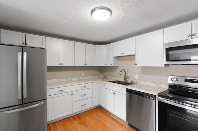 209 White Cedar Boulevard, Portsmouth, NH 03801