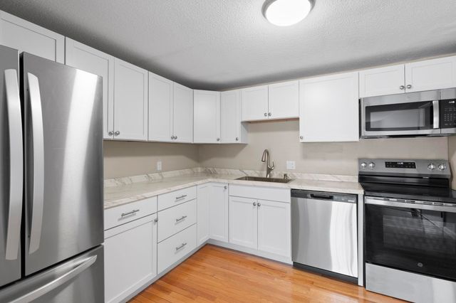 209 White Cedar Boulevard, Portsmouth, NH 03801