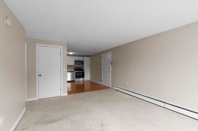 209 White Cedar Boulevard, Portsmouth, NH 03801