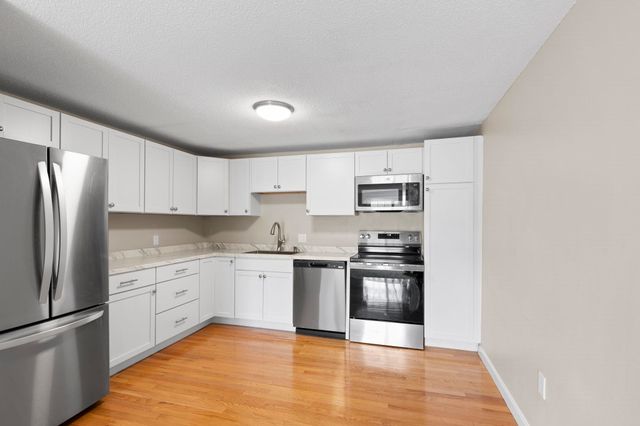 209 White Cedar Boulevard, Portsmouth, NH 03801