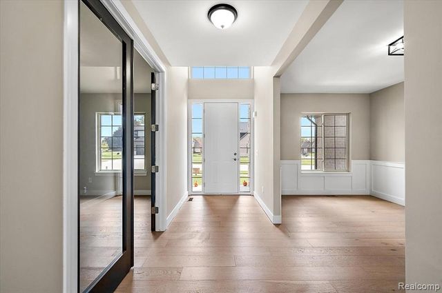 50437 Mistwood Drive, Macomb, MI 48042