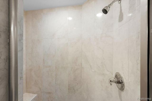 50437 Mistwood Drive, Macomb, MI 48042