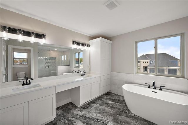 50437 Mistwood Drive, Macomb, MI 48042