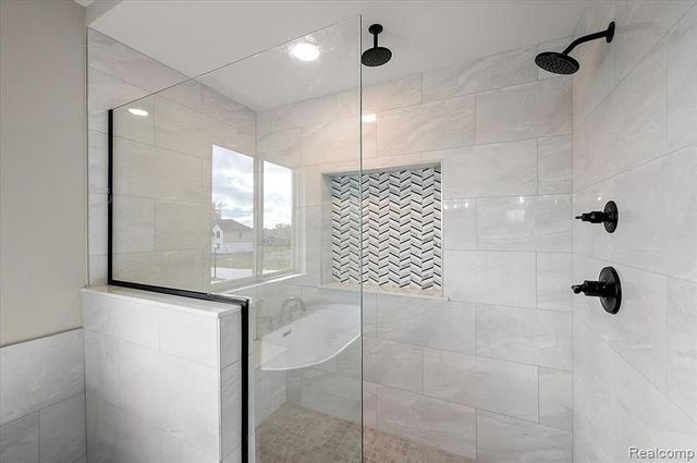 50437 Mistwood Drive, Macomb, MI 48042