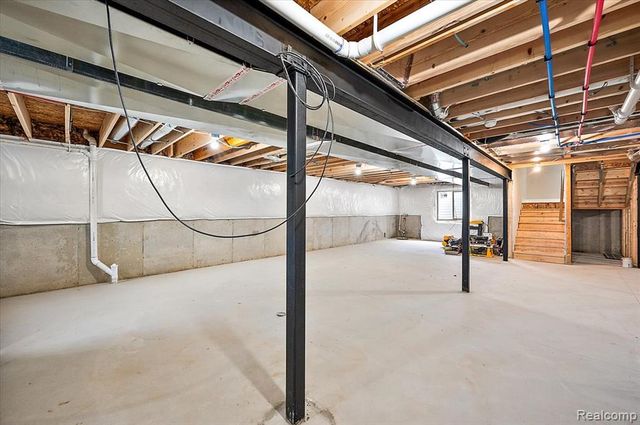 50437 Mistwood Drive, Macomb, MI 48042