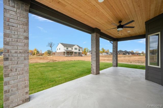 50437 Mistwood Drive, Macomb, MI 48042