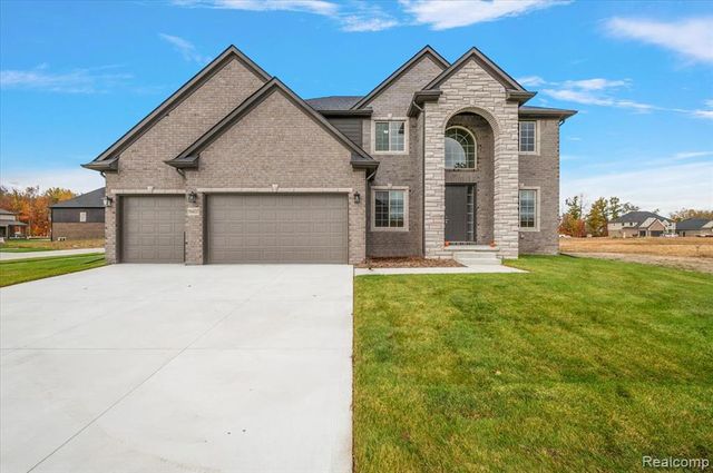 50437 Mistwood Drive, Macomb, MI 48042