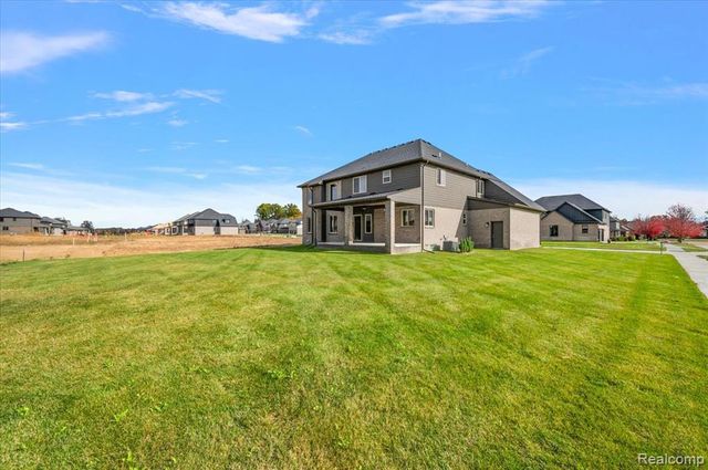 50437 Mistwood Drive, Macomb, MI 48042