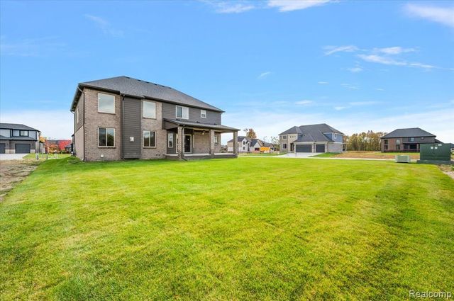 50437 Mistwood Drive, Macomb, MI 48042