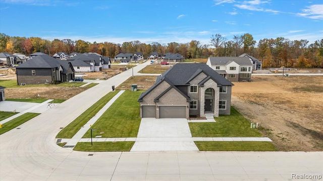 50437 Mistwood Drive, Macomb, MI 48042