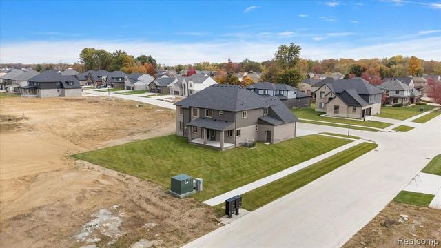 50437 Mistwood Drive, Macomb, MI 48042