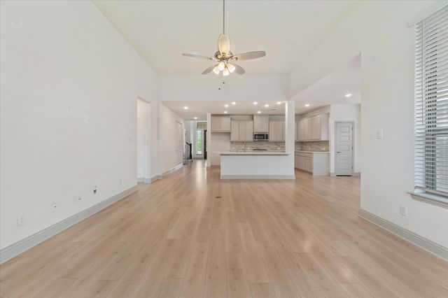 3208 Heathrow Road, Mesquite, TX 75181