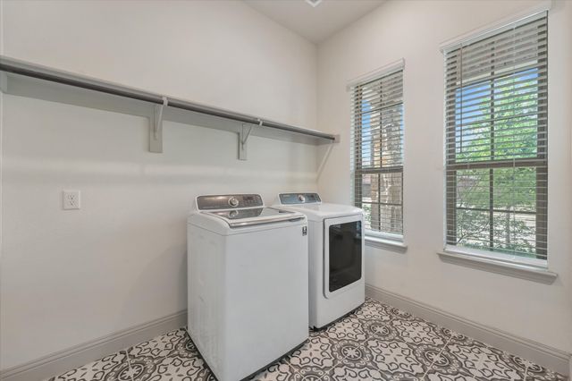 3208 Heathrow Road, Mesquite, TX 75181