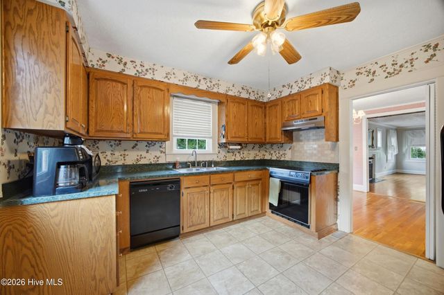 409 Myrtle Avenue, Hamlet, NC 28345