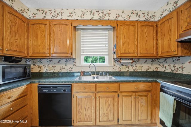 409 Myrtle Avenue, Hamlet, NC 28345