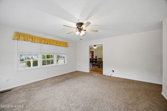409 Myrtle Avenue, Hamlet, NC 28345