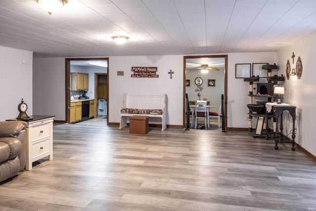 2709 Western Avenue, Bedford, IN 47421