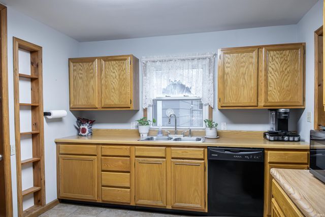 2709 Western Avenue, Bedford, IN 47421