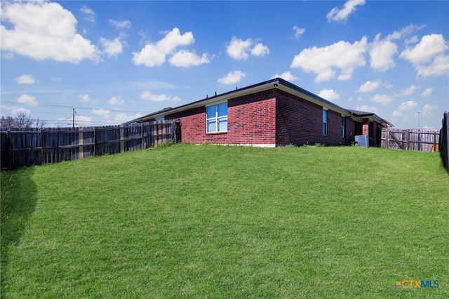 906 Yi Drive, Killeen, TX 76549