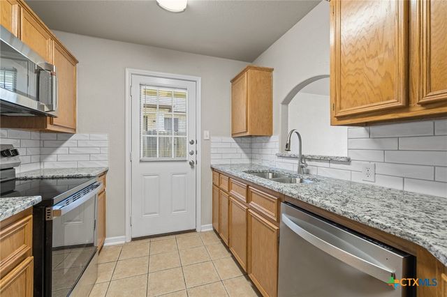 906 Yi Drive, Killeen, TX 76549