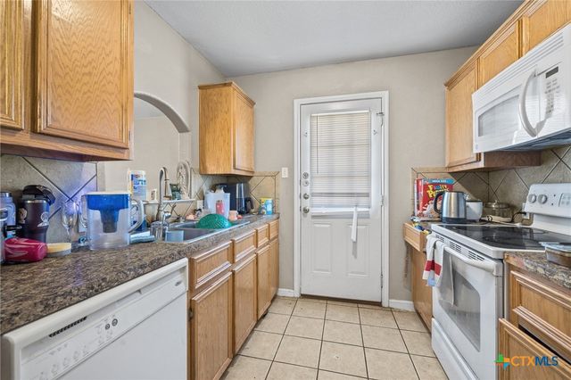 906 Yi Drive, Killeen, TX 76549