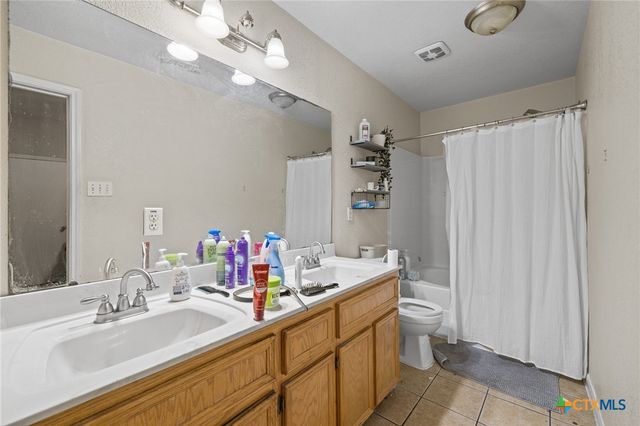 906 Yi Drive, Killeen, TX 76549